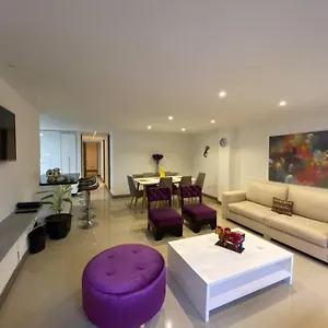 Amplio Apartamento Amoblado En Mlb201 , Medellín Colombia